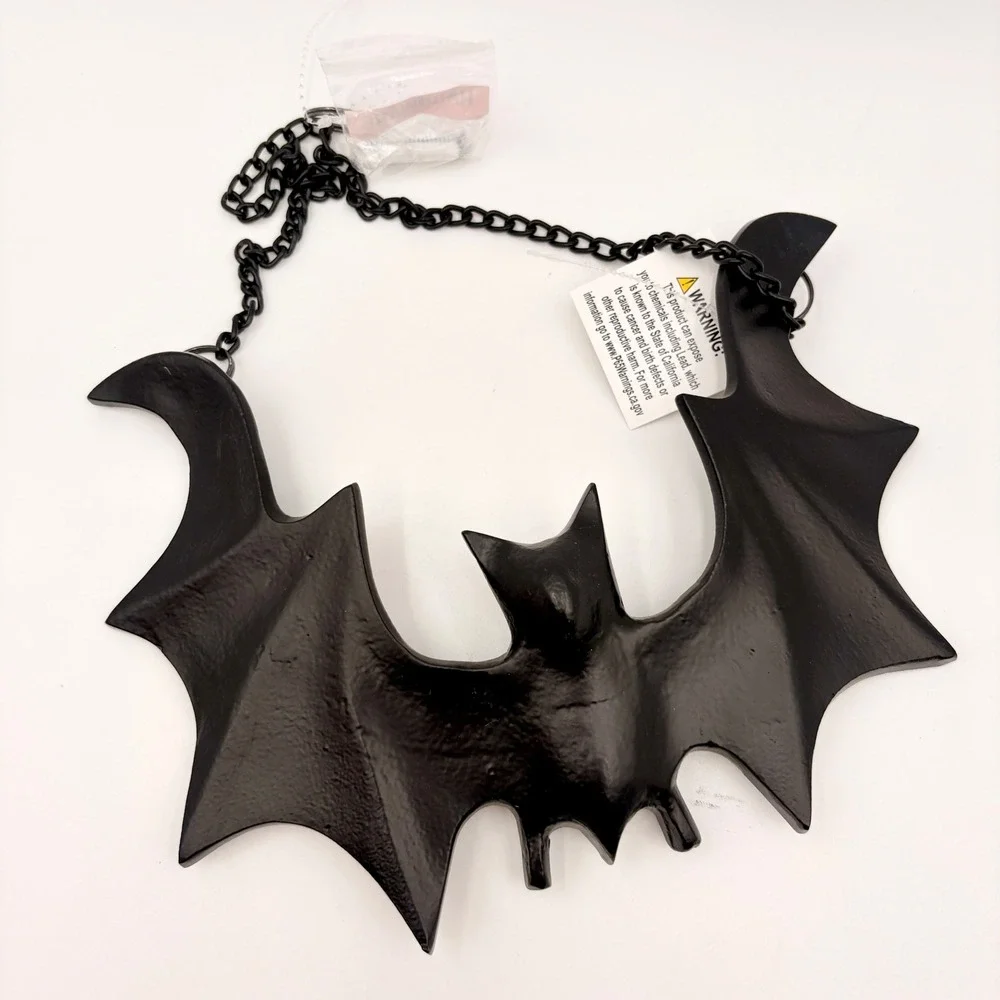 Black Cast Iron Bat Wall Hanging Gothic Halloween Decor with Chain New